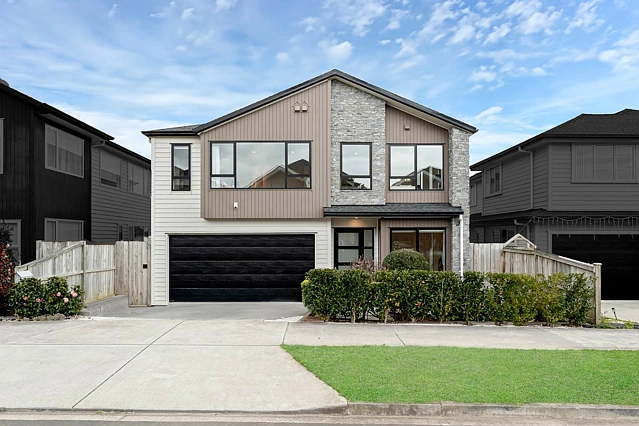 21 Paripari Street, Flat Bush, Manukau City