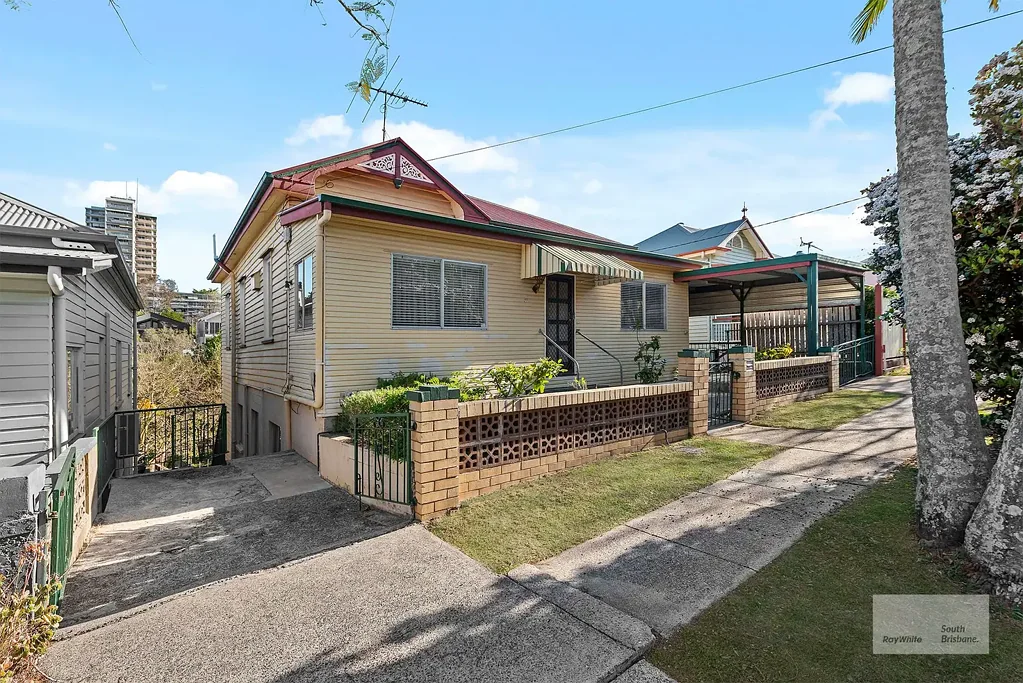 27 Blakeney Street, Highgate Hill, QLD 4101