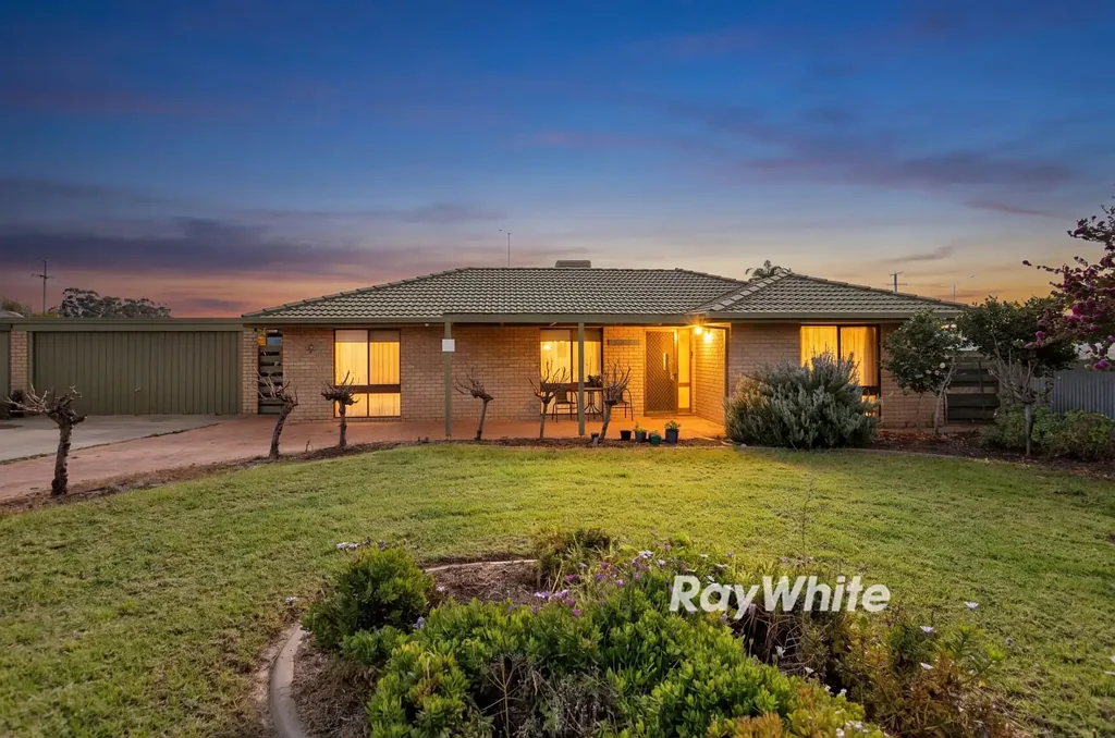 Mildura 3 Slaapkamer Quiet Court Living Done Wright