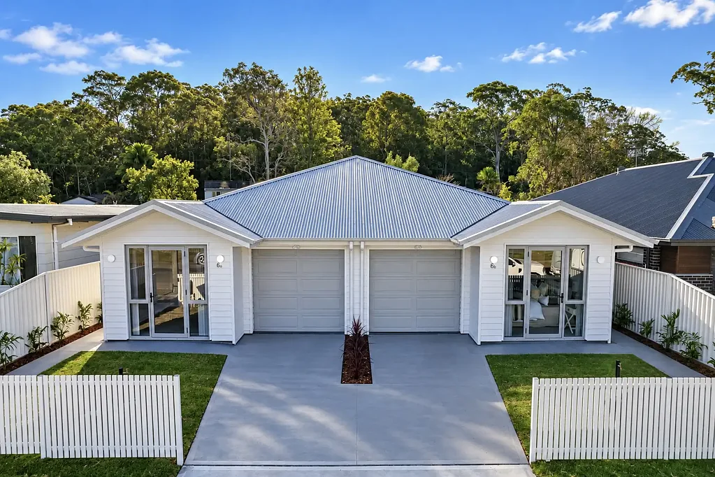 Berkeley Vale 4Zimmer Brand New, Turn-Key Home