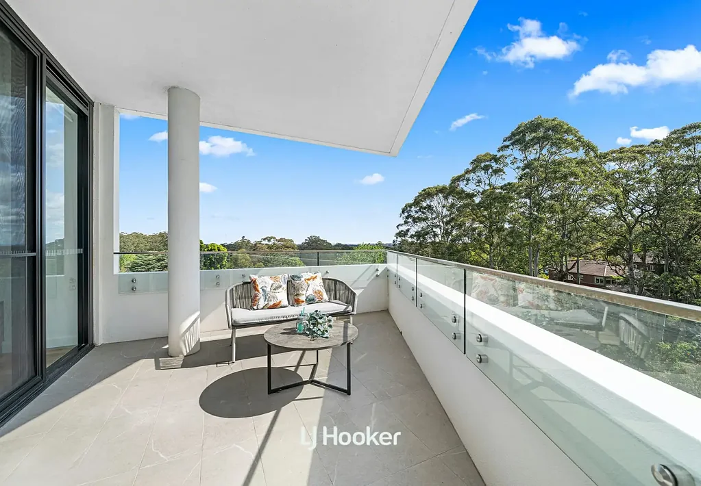 Pymble 2 Slaapkamer Resort-Style Living with Leafy Outlook plus a Study, Just Steps from Pymble Stat