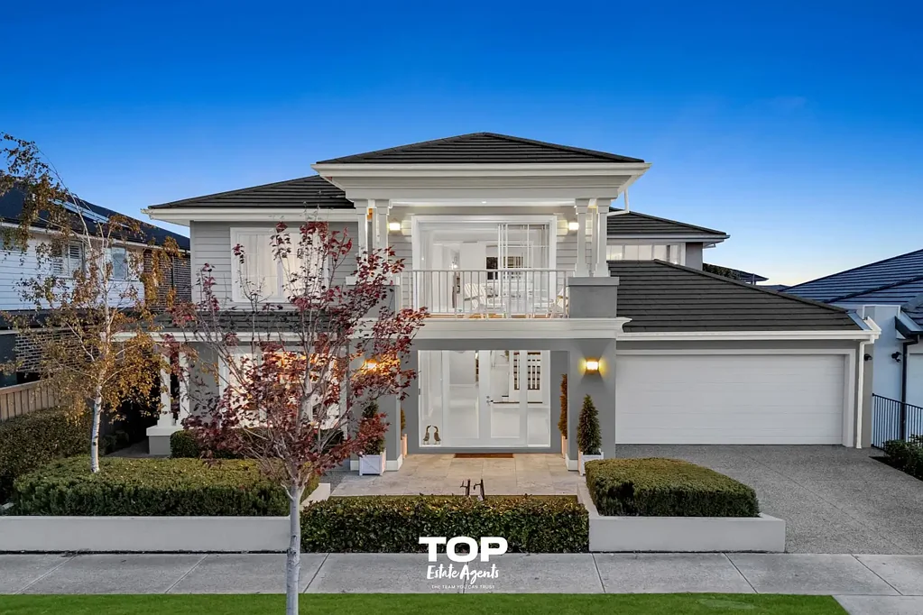 Clyde North 4房  Luxury Family Living with Exceptional Space & Style