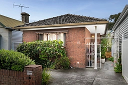 194 Melbourne Road, Williamstown