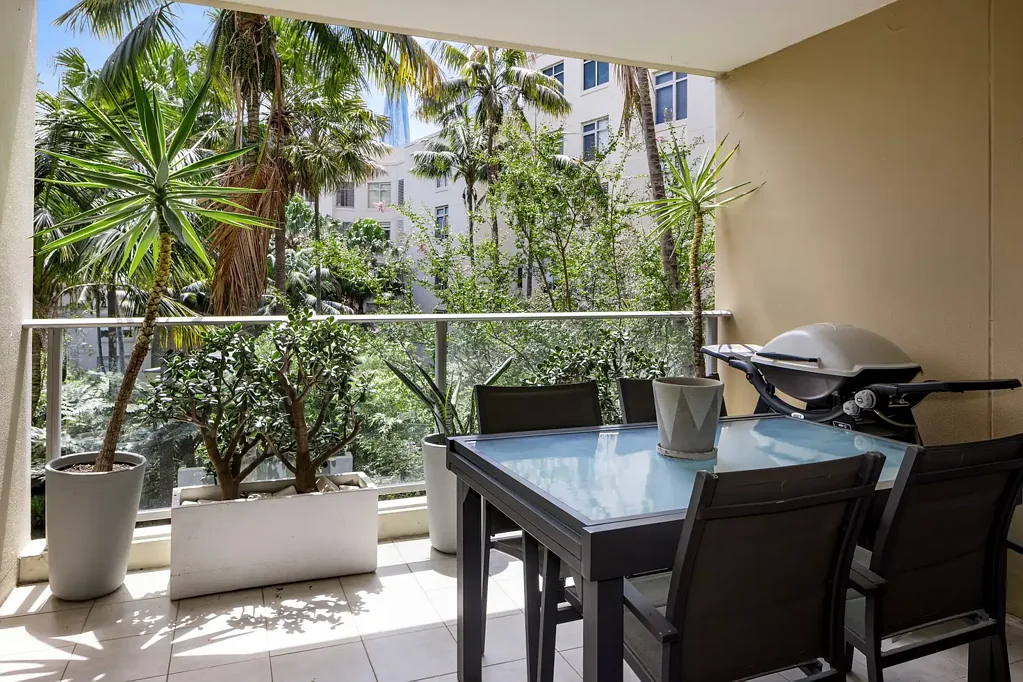 Pyrmont 2 Bedroom Luxury and Style in an Urban Oasis
