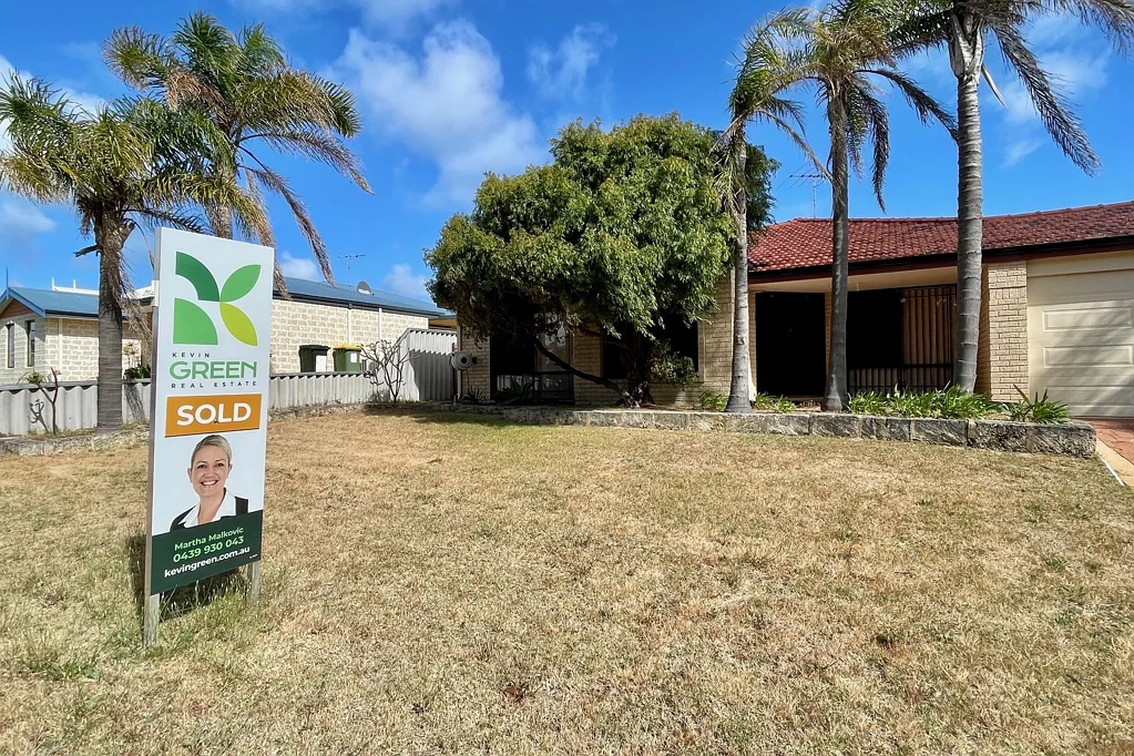15 Peron Place, San Remo, WA 6210