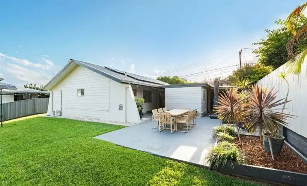 Beautifully 3 Bedroom Family Home!