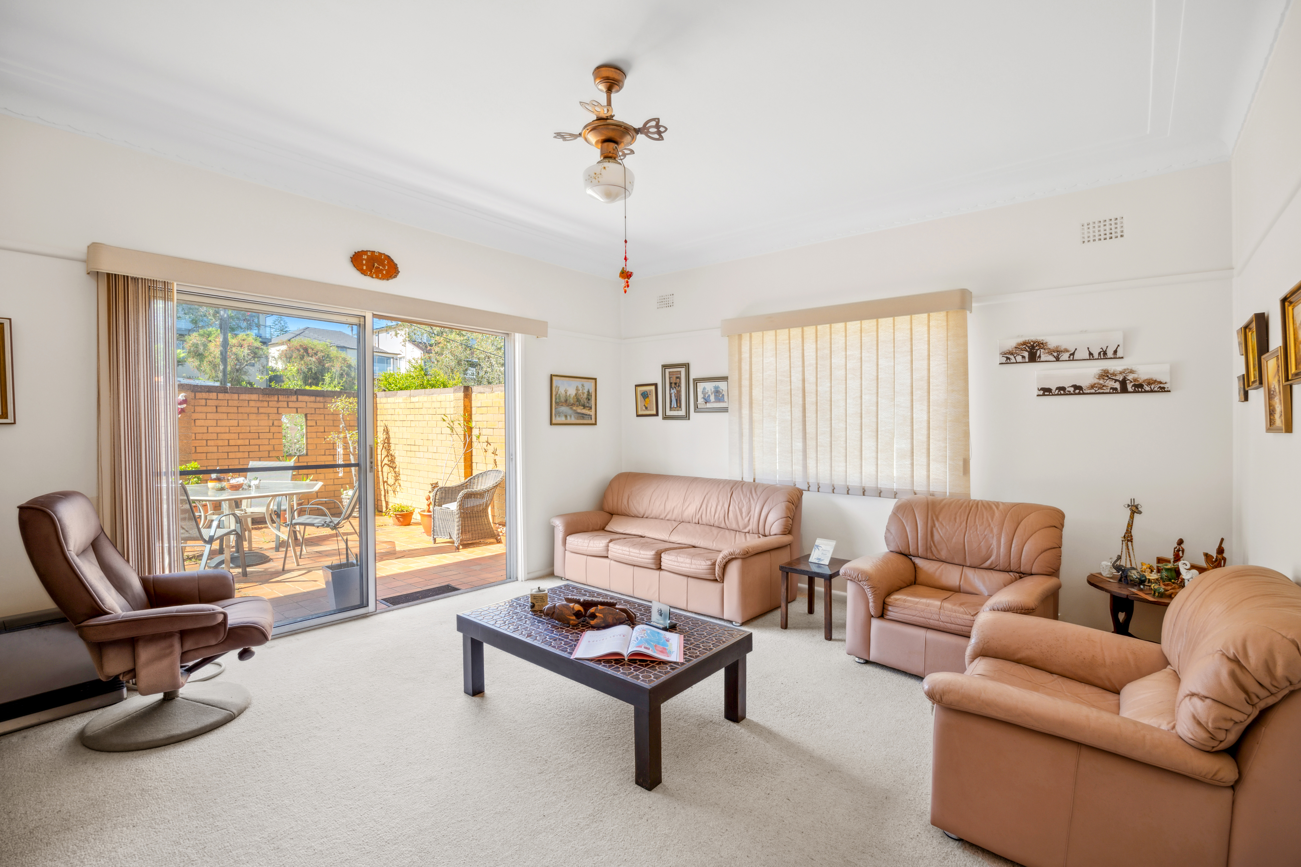 19 JOCELYN ST, NORTH CURL CURL NSW 2099, 0 habitaciones, 0 baños, House