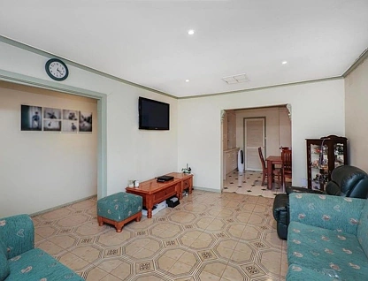 4 Glenys Avenue, Airport West, North Melbourne, 3房, 2浴, House