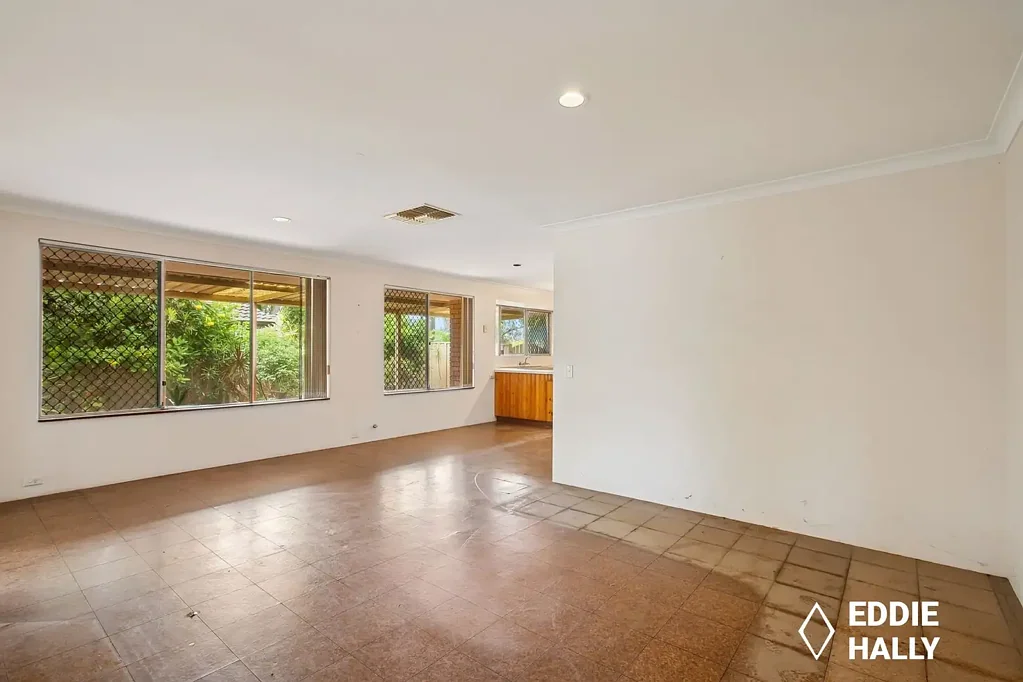 11 Tuart Place, Yangebup, WA 6164