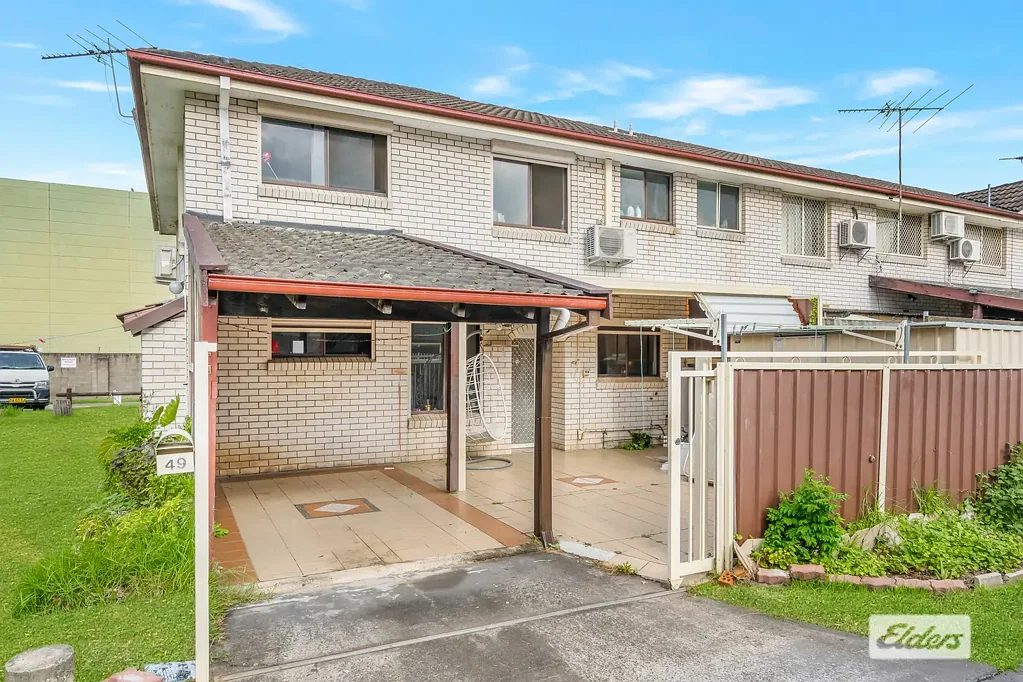 IDEAL FAMILY HOME IN GREAT LOCATION!