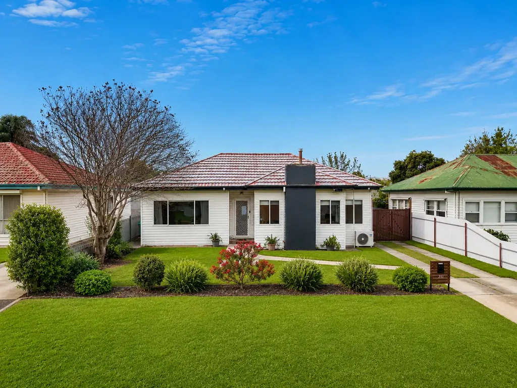 North Albury 3ਬੈੱਡਰੂਮ Beautiful Family home with Endless Potential on a Spacious North Albury Allotment