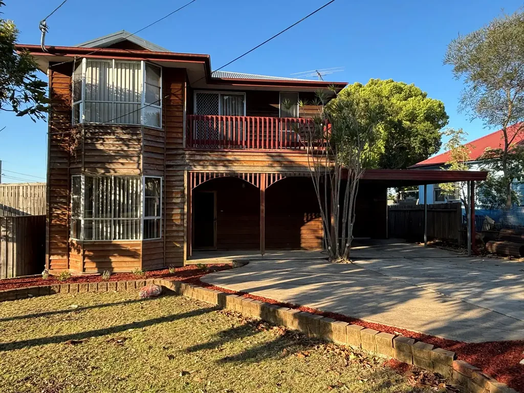 A Stunning Five-Bedroom Family Haven!