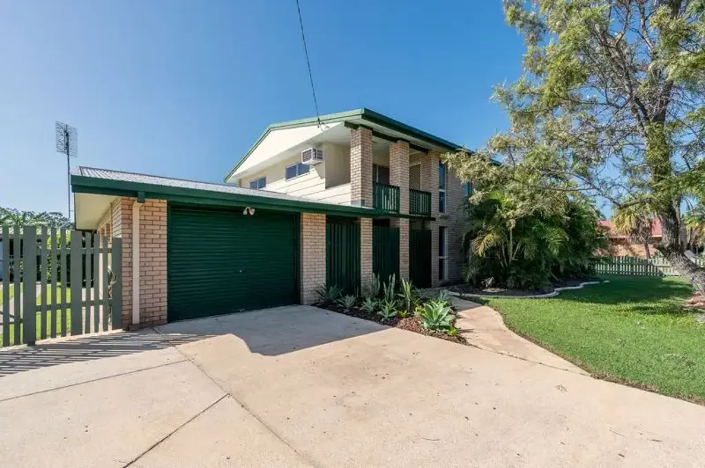 12 Ormiston Street, Clinton, QLD 4680