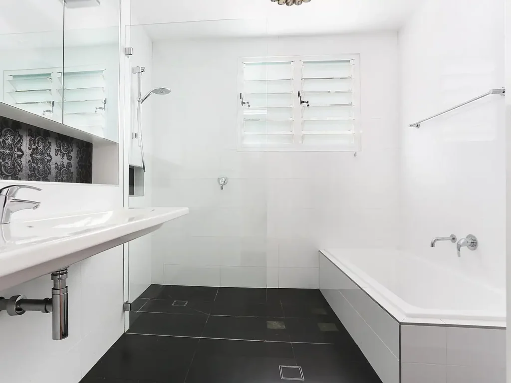 Spacious Four Bedroom House in Quiet Location