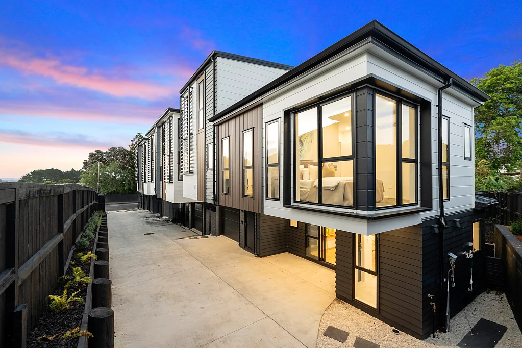 1664F Great North Road, Avondale, Auckland City, Auckland