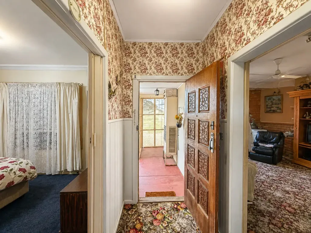 Elizabeth Downs 3chambre Renovate, Rent, Redevelop, The Choice Is Yours