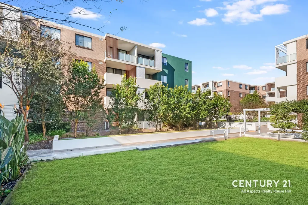 Modern Apartment in Convenient Location!