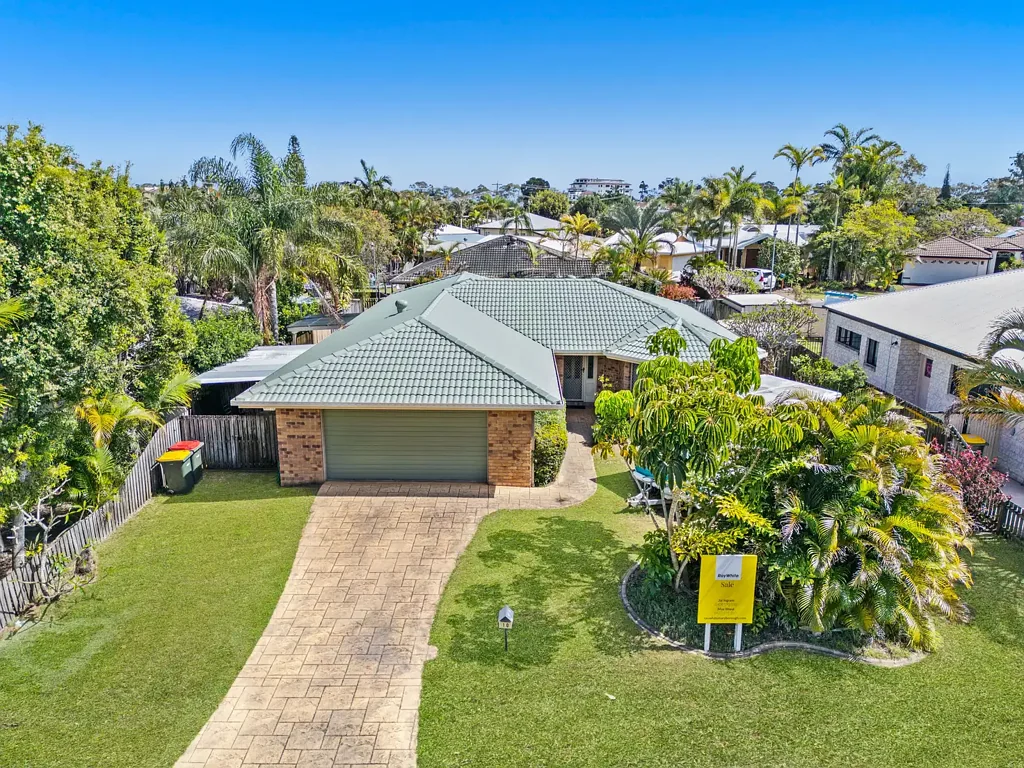10 Anembo Drive, Torquay, QLD 4655