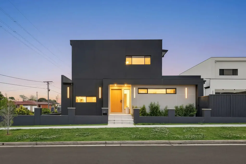 Guildford 4Kwarto SPACIOUS FAMILY LIVING WITH MODERN CONVENIENCE