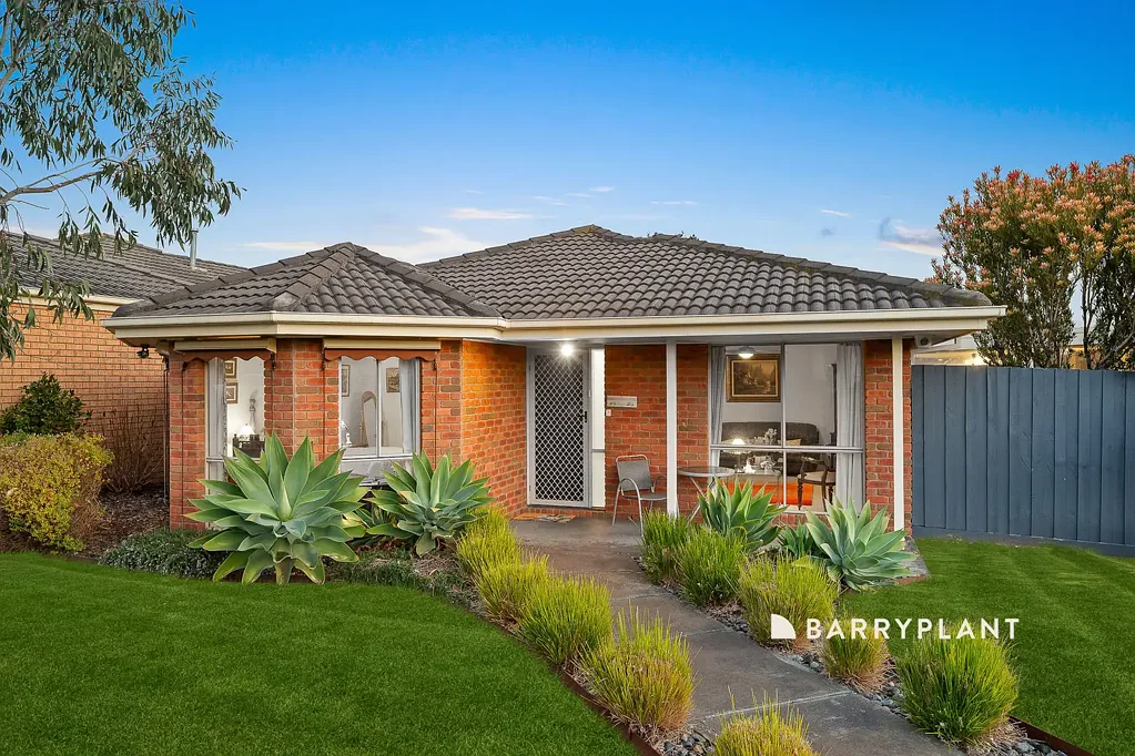 14 Weerona Way, Mornington, VIC 3931