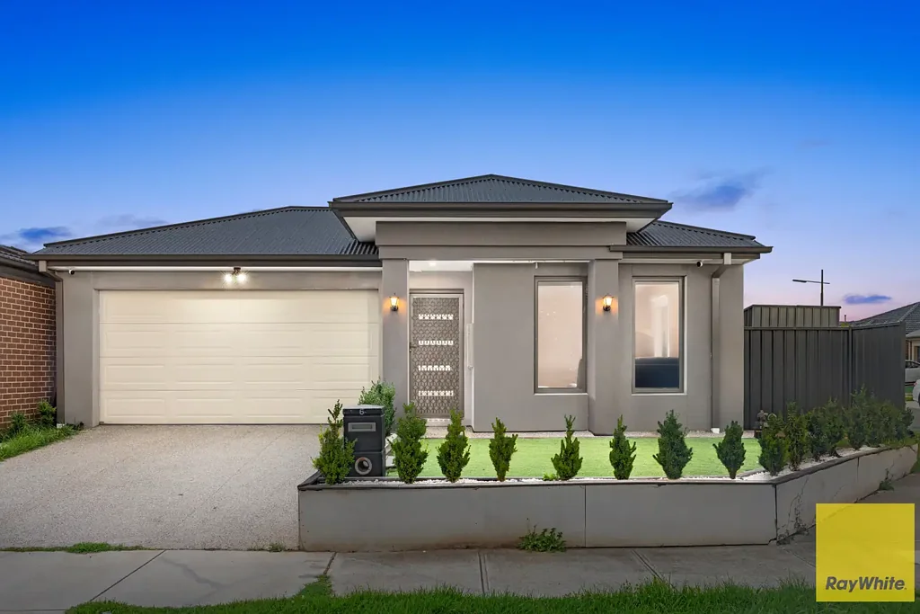 Tarneit 4chambre A Ray White Exclusive: Your Dream Family Home Awaits at 6 Connell Street, Tarneit!