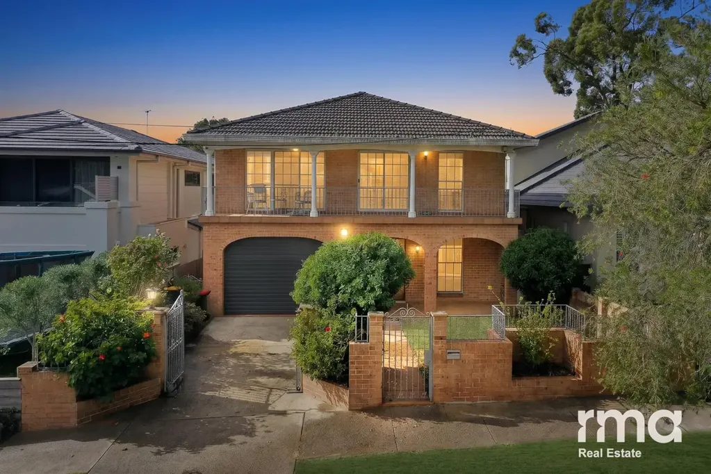 Willoughby East 6 Slaapkamer Full Double Brick Family Sanctuary in East Willoughby’s Prestigious ‘The Avenues’
