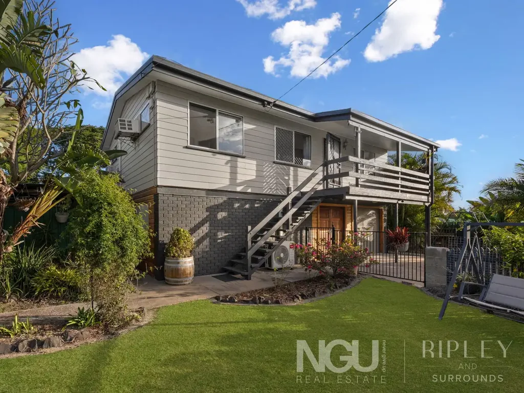 Redbank Plains 3房 969平米街角地块 双面临街 双居住潜力 灵活空间 未来开发可能 Dual Living Opportunity + Granny Flat Potential on a 969m² Corner Block in Prime Location