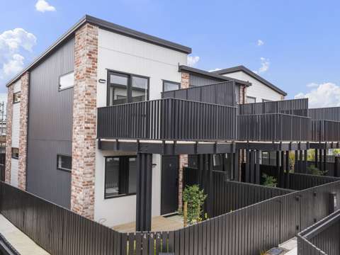 Mount Roskill 2房  Discover Modern Living in This 2-Bedroom Townhouse