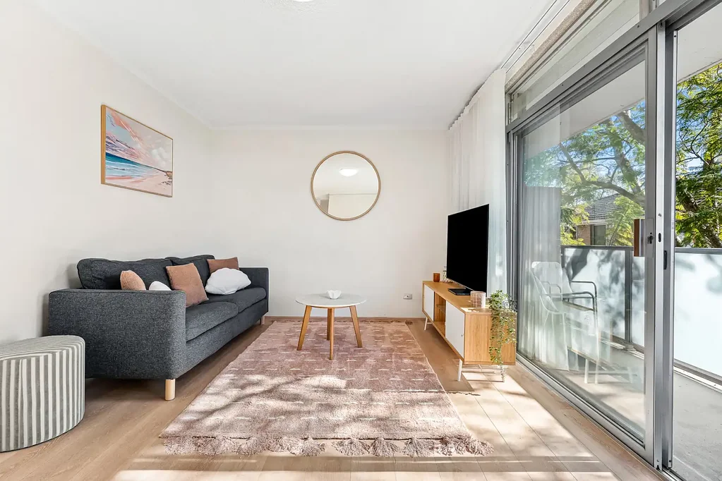 Dee Why 2غرفة نوم Sunlit North-Facing Apartment in a Peaceful Setting