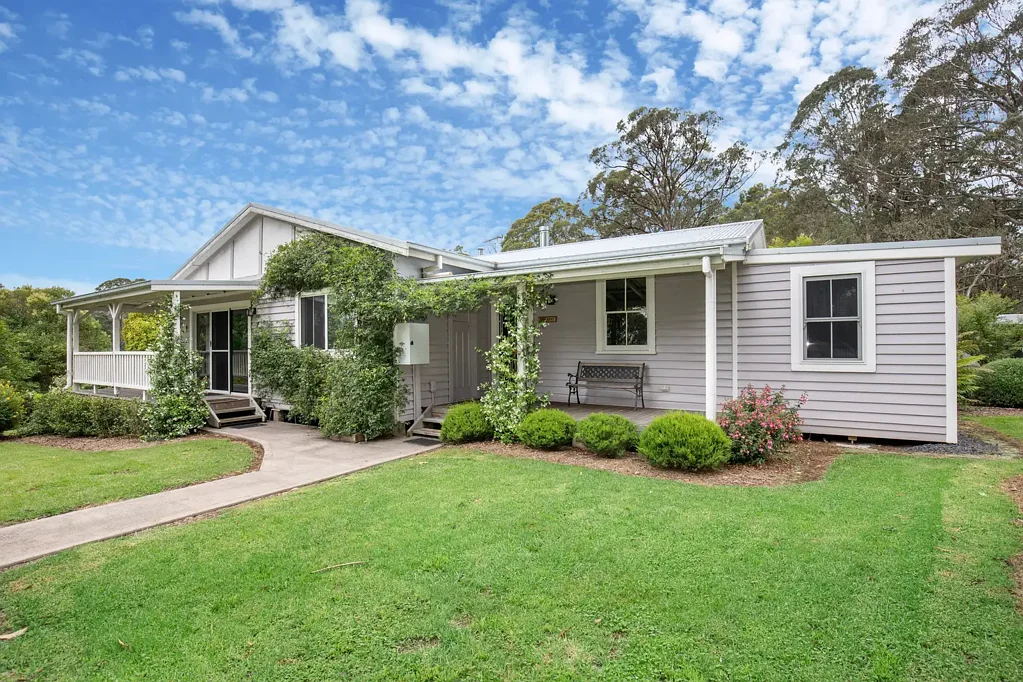 10223 Armidale Road, Hernani, NSW 2453