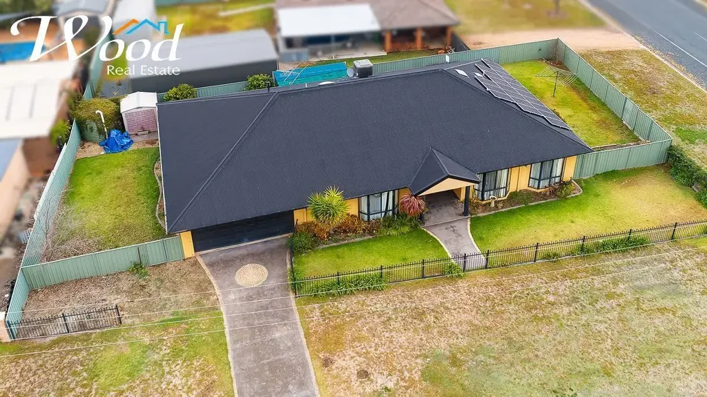 Jindera 4 Bedroom Room to Live, Space to Breathe - The Ultimate Family Entertainer