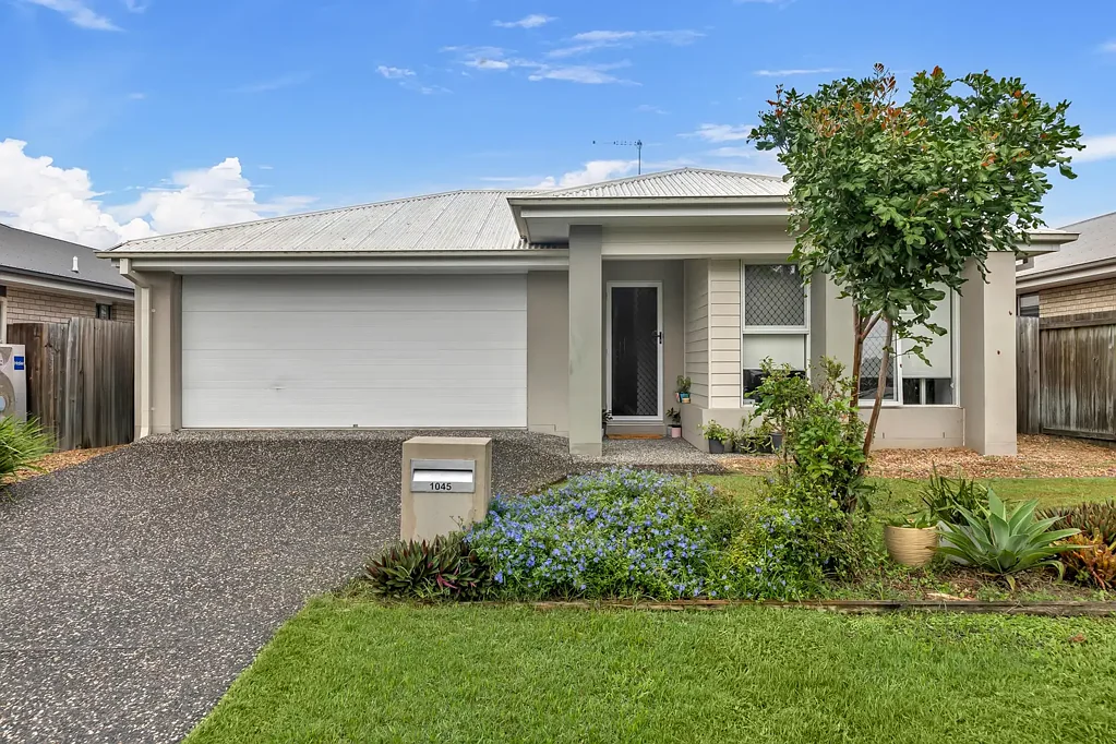 1045 SAMFORD ROAD, Leichhardt, QLD 4305