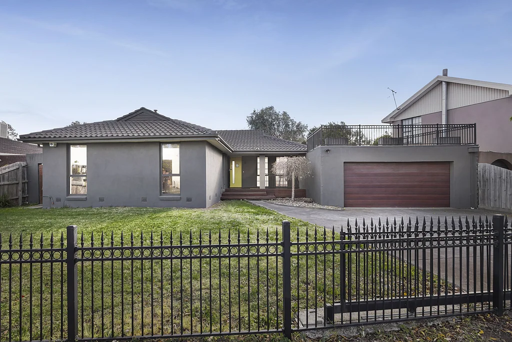 27 Pindari Avenue, Taylors Lakes, VIC 3038