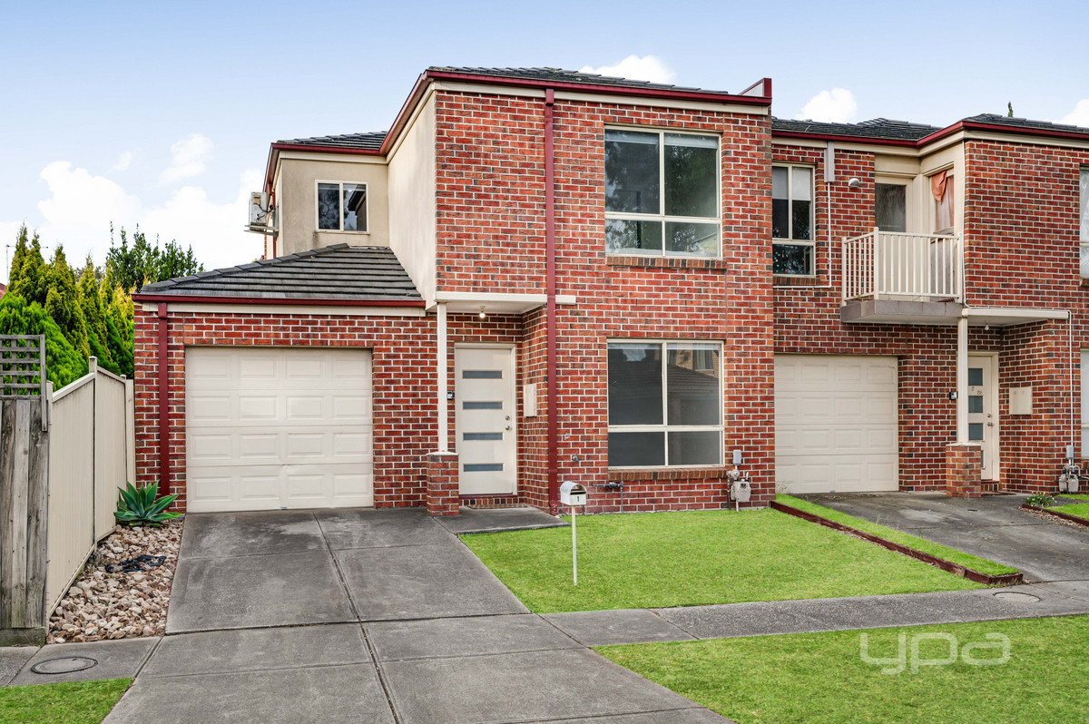 UNIT 1 26 MCKINLEY DR, ROXBURGH PARK VIC 3064, 0房, 0浴, Townhouse