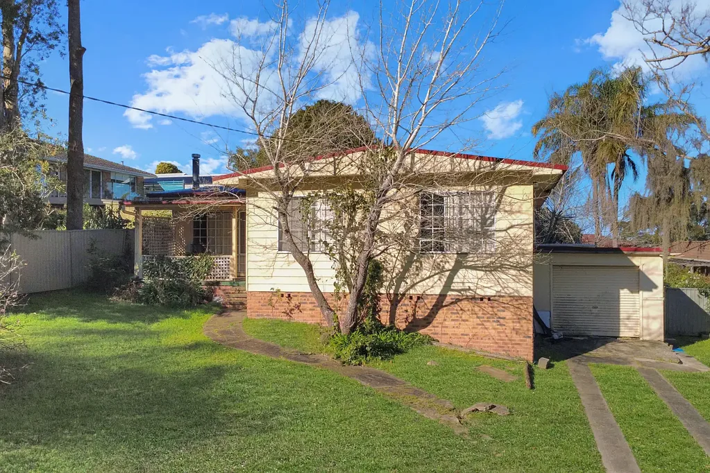 Wyong 4 Bedroom GREAT LOCATION - CLOSE TO ALL NECESSARY AMENITIES