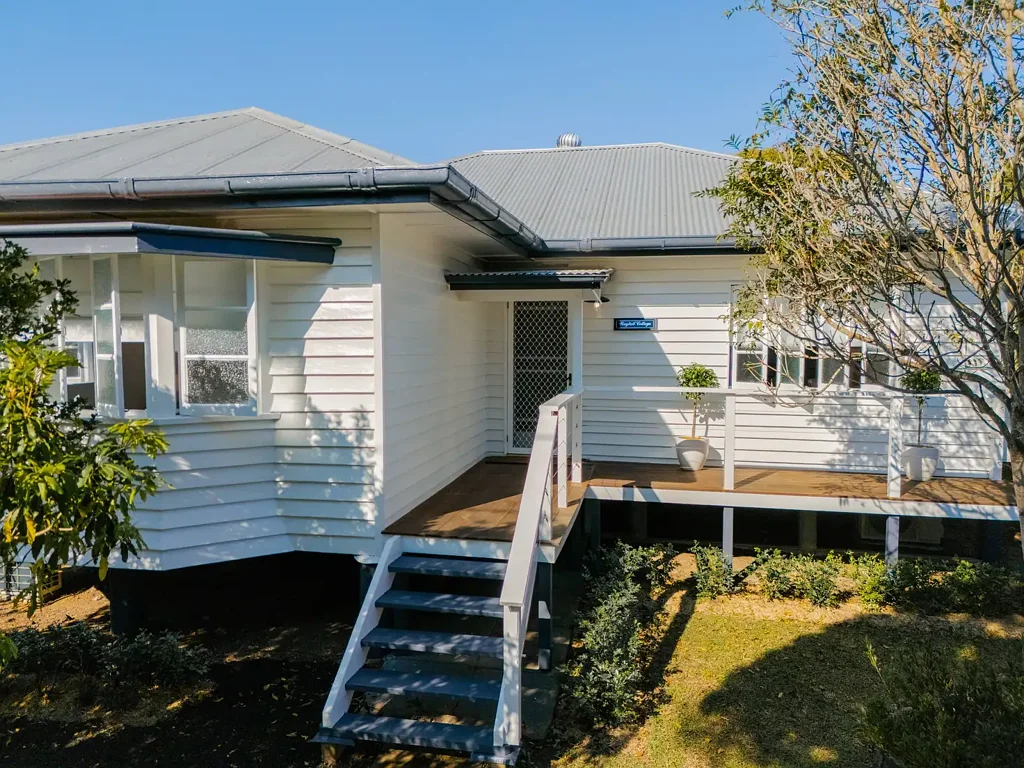 Woodford 3 Bedroom Wagtail Cottage