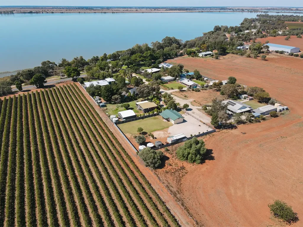 16 Howard Drive, Mystic Park, VIC 3579