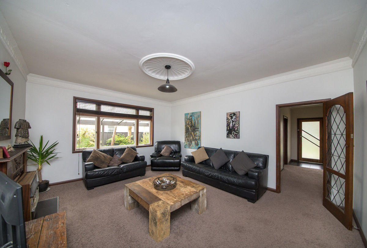 21 Featherston Street, Takaro, Palmerston North, 3 habitaciones, 0 baños