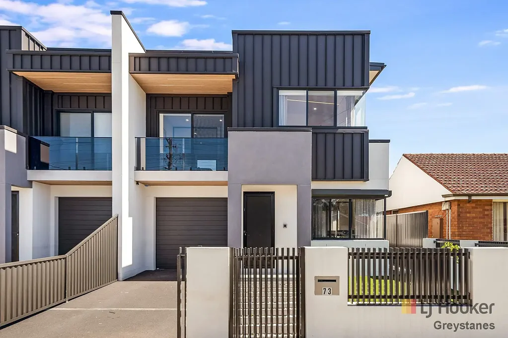 Greystanes 5ਬੈੱਡਰੂਮ AUCTION - NOW THIS ONE IS SPECIAL!!! OPEN SATURDAY AT 10:45AM