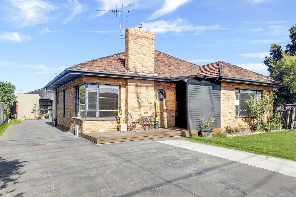 North facing three bedroom home in convenient location