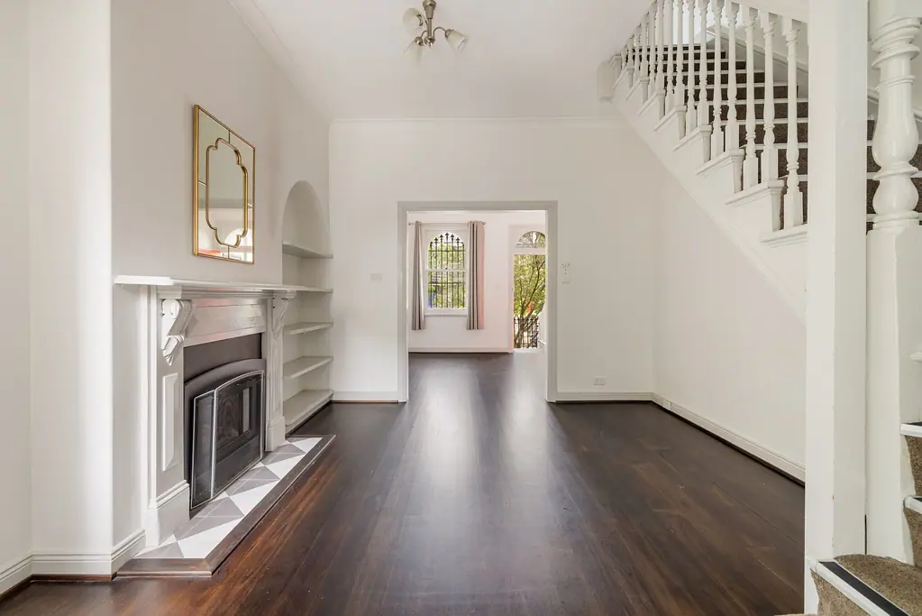 Charming Renovated Terrace with Courtyard in Prime Paddington Location