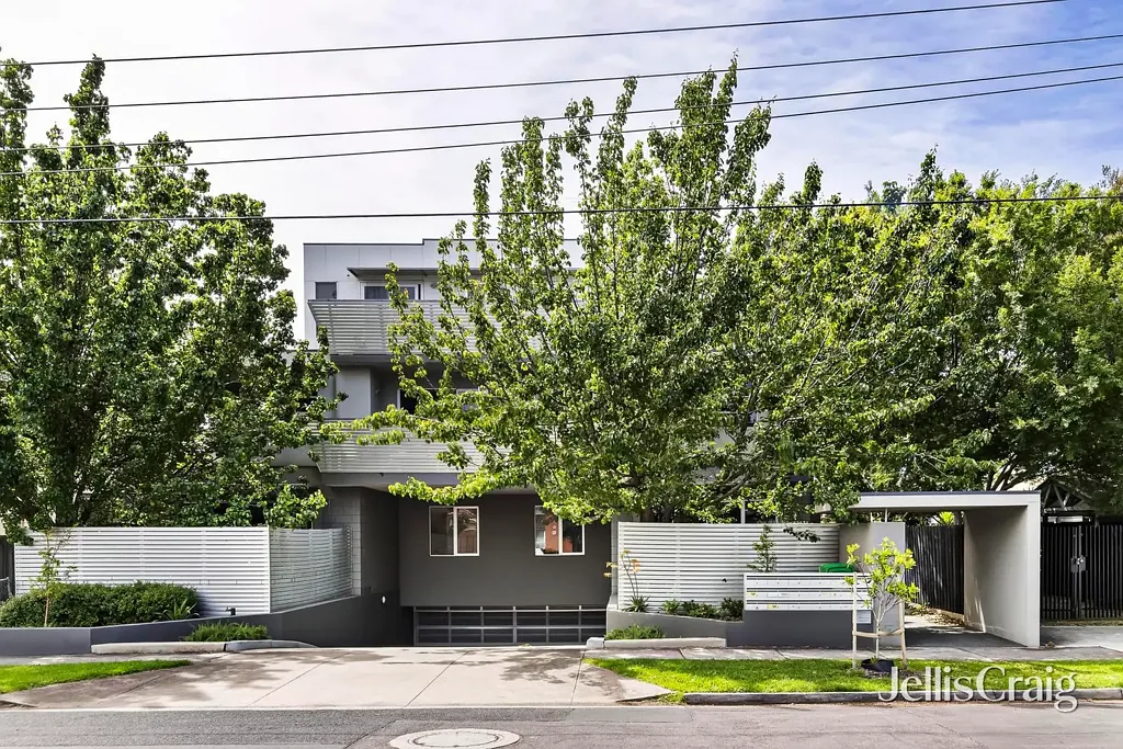 2/15 Truganini Road, Carnegie, VIC 3163