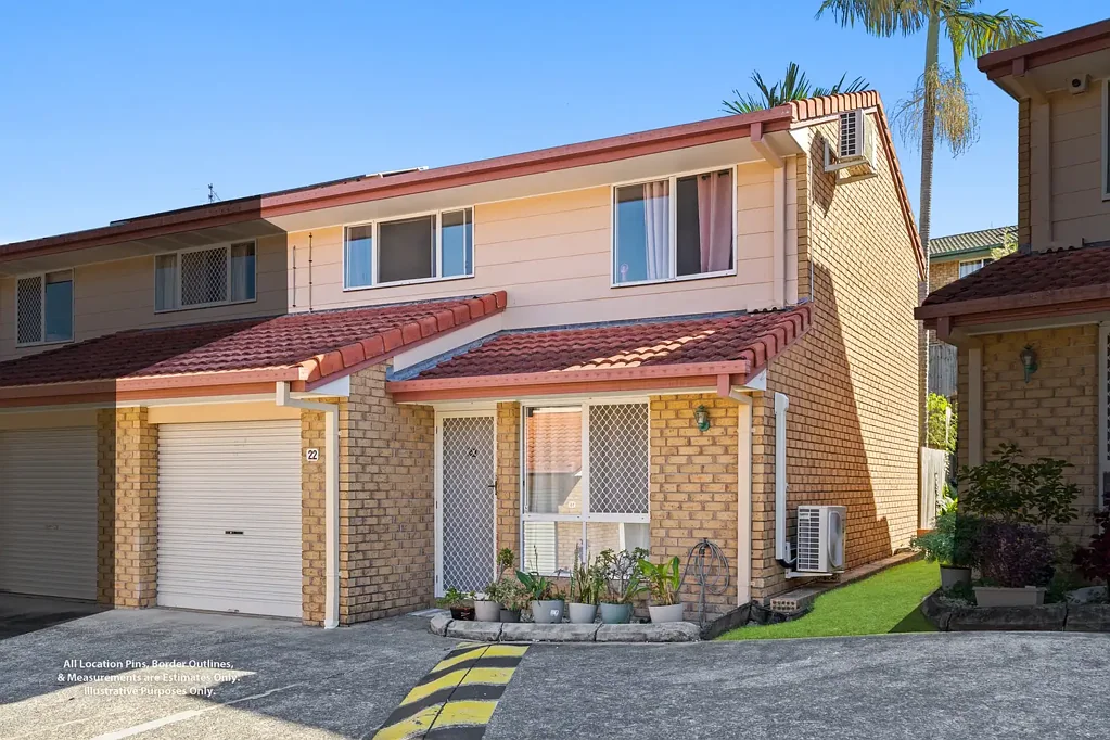 Spacious Townhouse Living with Private Courtyard