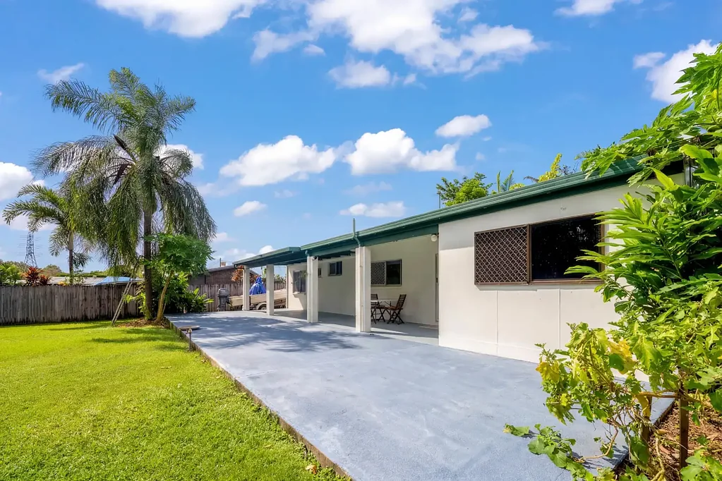White Rock 3Phòng ngủ Parkland Position | No Rear Neighbours | 836m² Block