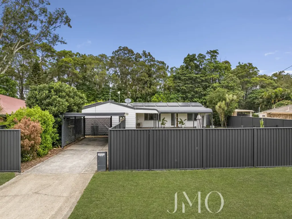 23 Pine Street, Jacobs Well, QLD 4208