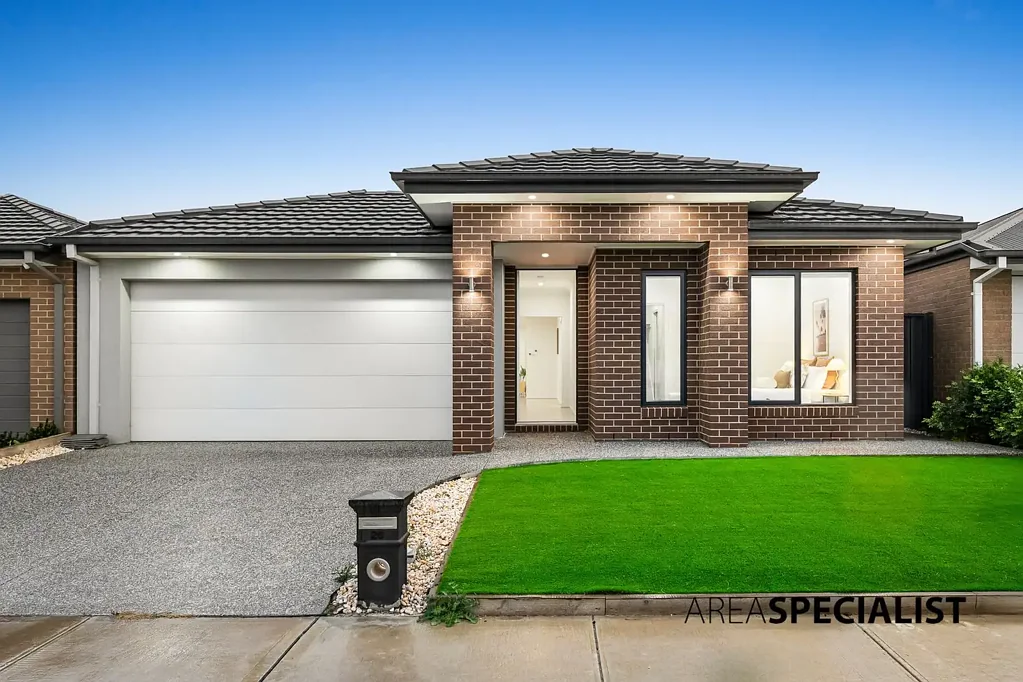 26 Olympic Parade, Clyde, VIC 3978