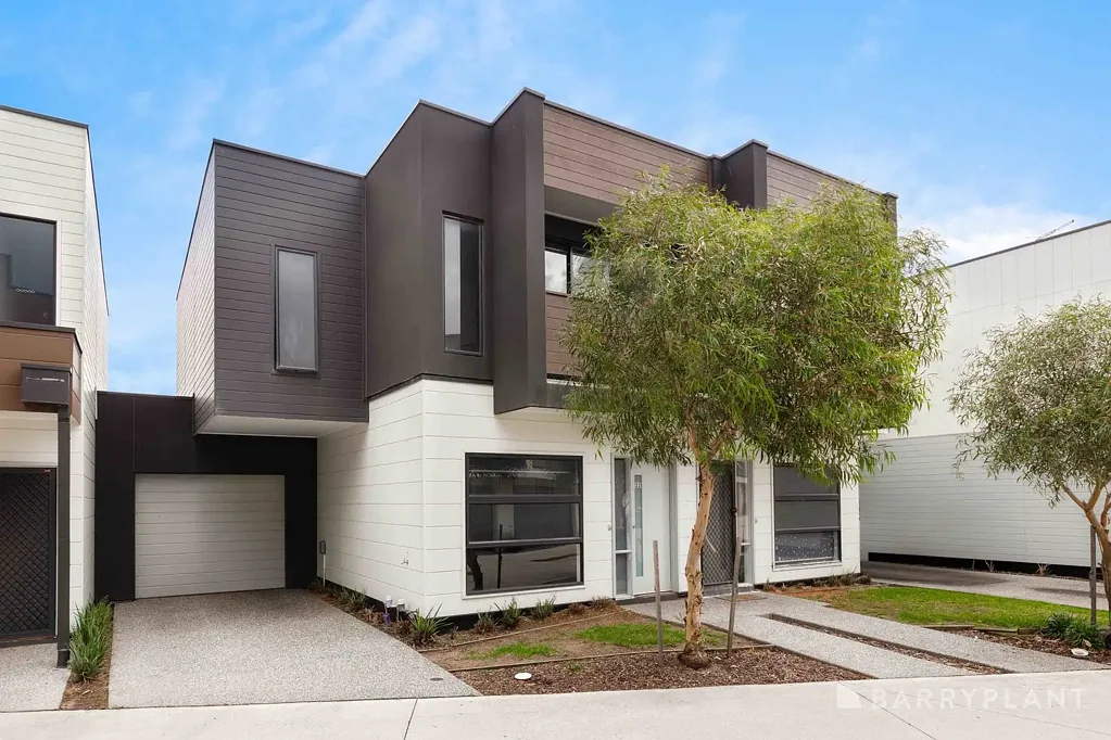 Epping 3 Bedroom Modern Comfort Meets Low-Maintenance Family Living!