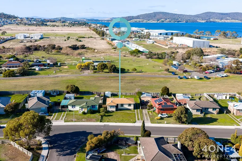 74 Duntroon Drive, Rokeby, TAS 7019