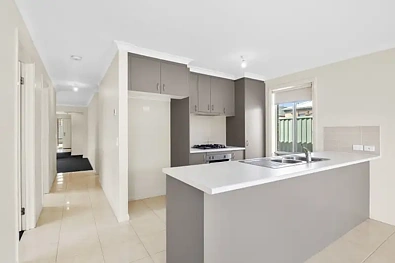 23 McDonald Dr, Mitchell Park, VIC 3355, 4 slaapkamers, 2 badkamers, House