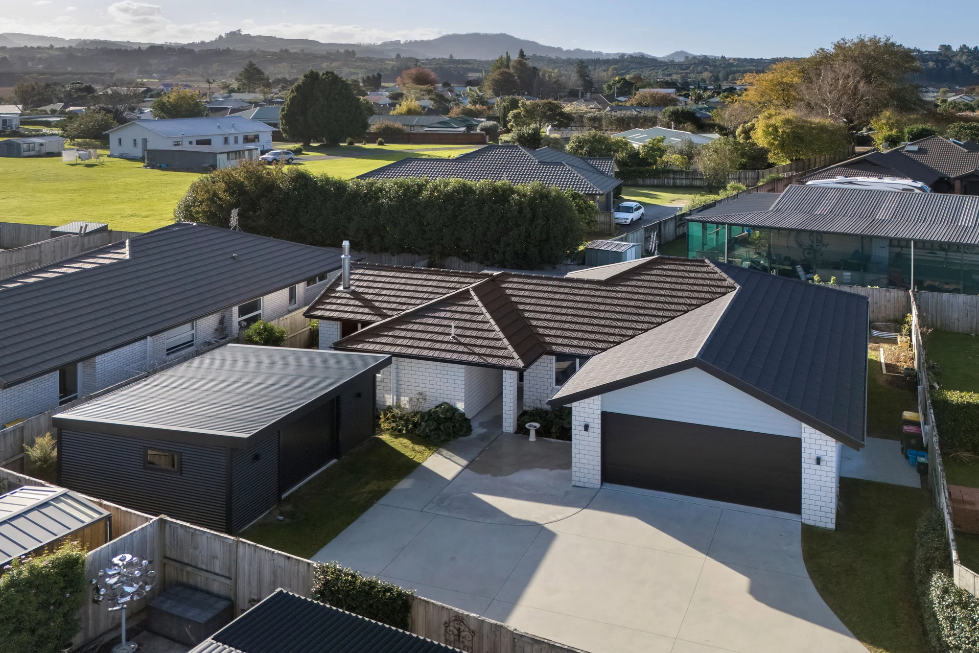 Katikati 3Moenga Modern Home + Separate Studio